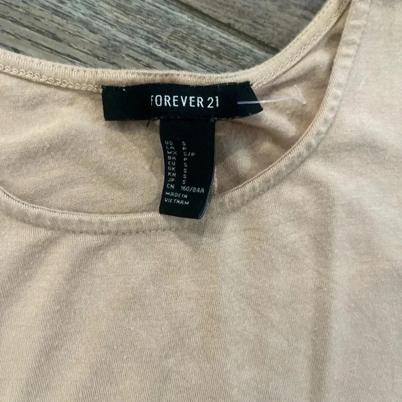 Medium beige soft simple shirt dress - Picture 2 of 2